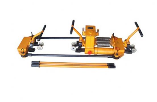 點(diǎn)擊查看詳細(xì)信息<br>標(biāo)題：YTF-400Ⅱ型液壓軌縫調(diào)整器 閱讀次數(shù)：2070