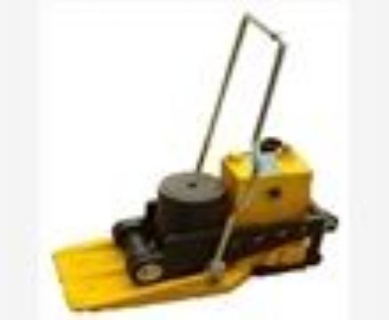 點擊查看詳細(xì)信息<br>標(biāo)題：YQD-245型液壓起道器 閱讀次數(shù)：1908