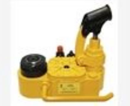 點(diǎn)擊查看詳細(xì)信息<br>標(biāo)題：YQ-88B型高鐵液壓起道器 閱讀次數(shù)：2072