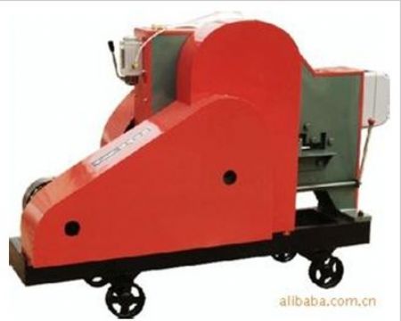 點(diǎn)擊查看詳細(xì)信息<br>標(biāo)題：180型槽鋼切斷機(jī) 閱讀次數(shù)：1881