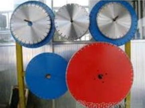 點擊查看詳細信息<br>標題：馬路刻紋機用刻文片 閱讀次數(shù)：1805