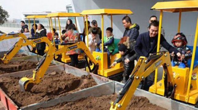 點(diǎn)擊查看詳細(xì)信息<br>標(biāo)題：游樂(lè)挖掘機(jī)價(jià)格優(yōu)惠 閱讀次數(shù)：2174