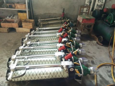 點(diǎn)擊查看詳細(xì)信息<br>標(biāo)題：MQT-120/2.8型氣動(dòng)錨桿鉆機(jī)15898635797 0537-3202711 閱讀次數(shù)：50921