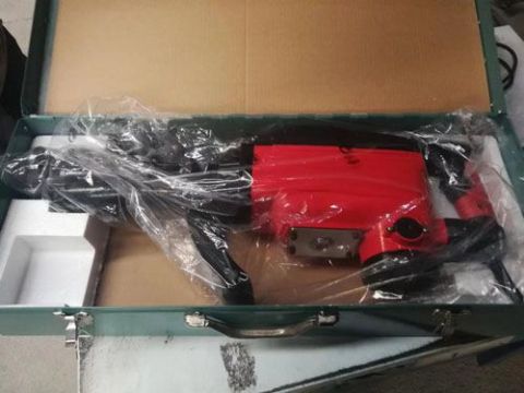 點(diǎn)擊查看詳細(xì)信息<br>標(biāo)題：電鎬 閱讀次數(shù)：2139